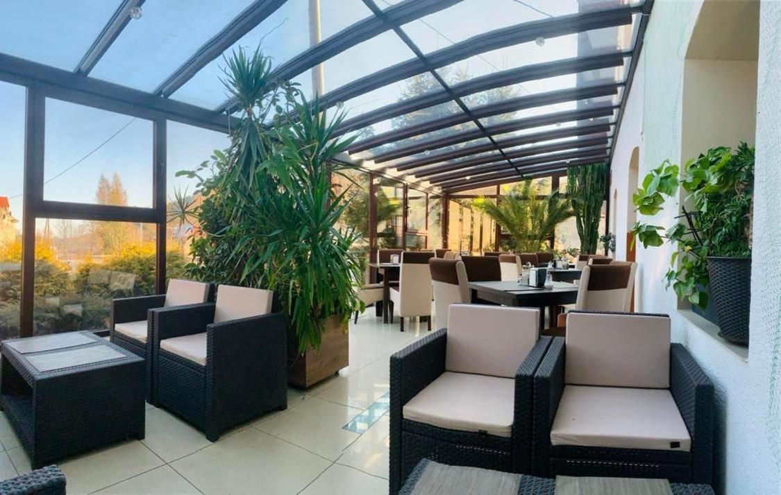 الشقق الفندقية لودفيكوفيتسا كواتسكيفي  Restauracja Ibiza المظهر الخارجي الصورة